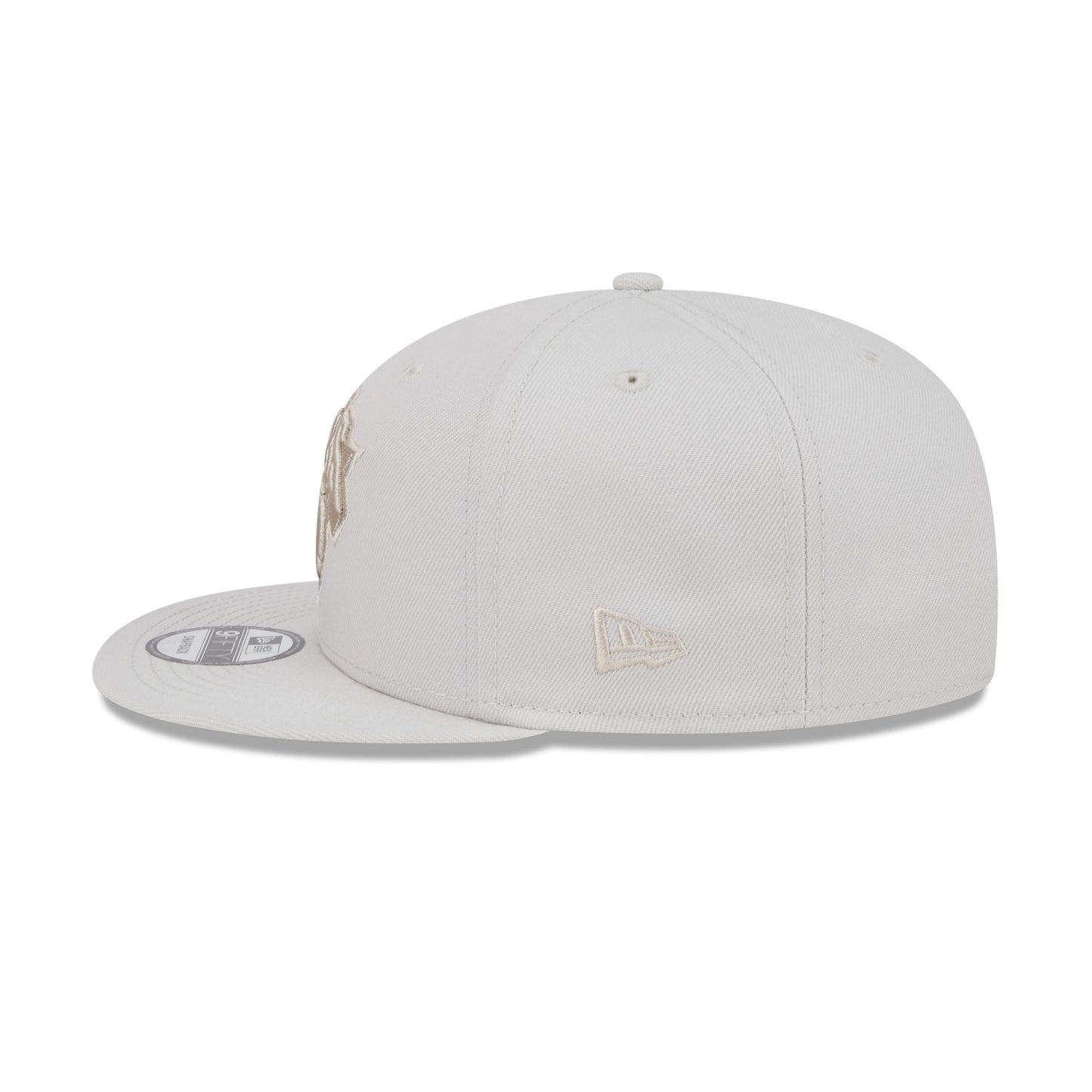 New Era Knicks Colorpack Stone 950 Snapback In White - Left Side View