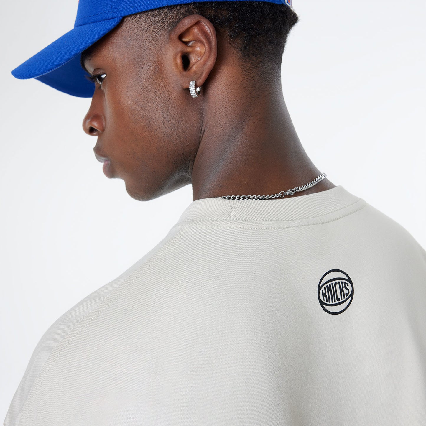 New Era Knicks Bristol Studios Stone Tee