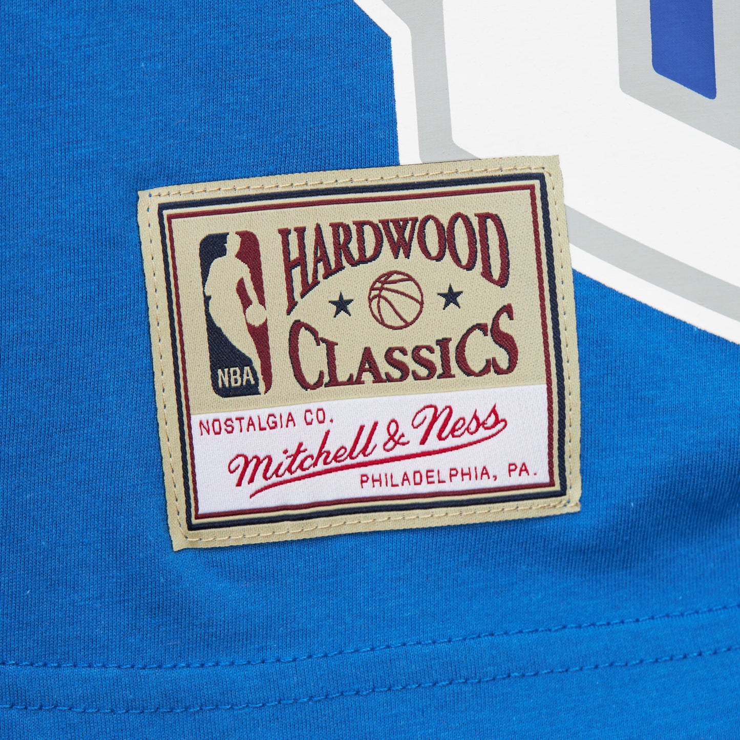 Mitchell & Ness Knicks Logo Blast Tee - Tag View