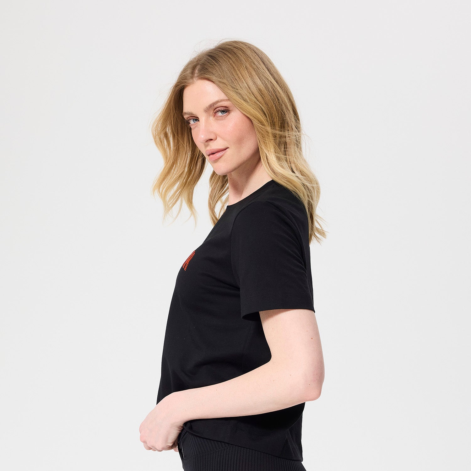 Terez Knicks New York Arch Gem Baby Tee – Shop Madison Square Garden