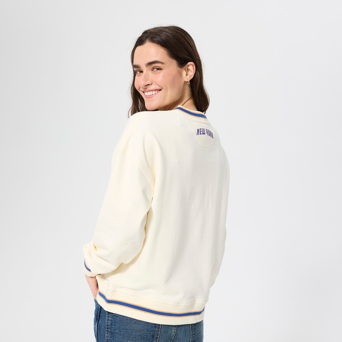 Terez Knicks Left Chest Logo Sugar Swizzle V-Neck Sweater