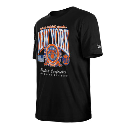 New Era Knicks Oversized Essential Black Graphic Tee