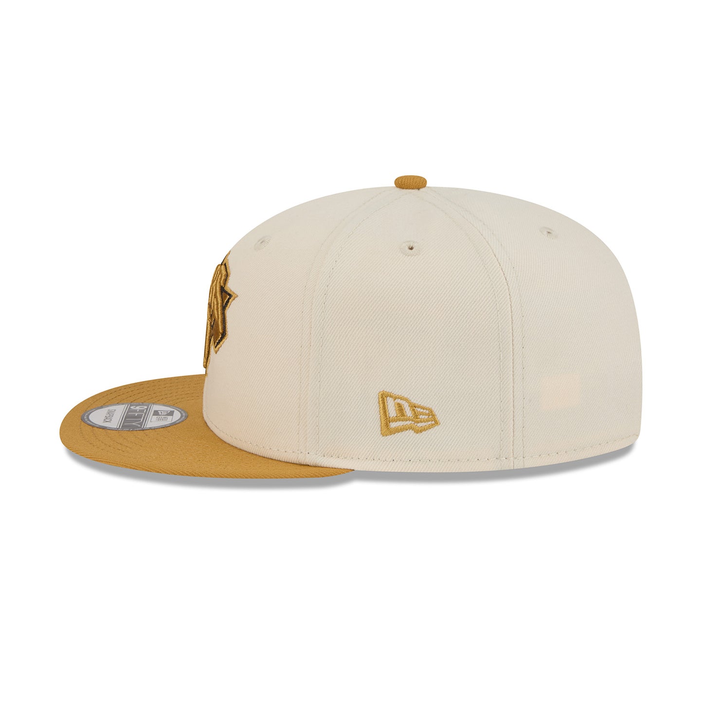 New Era Knicks Two Tone Light Cream/Tan Colorpack 950 Snapback