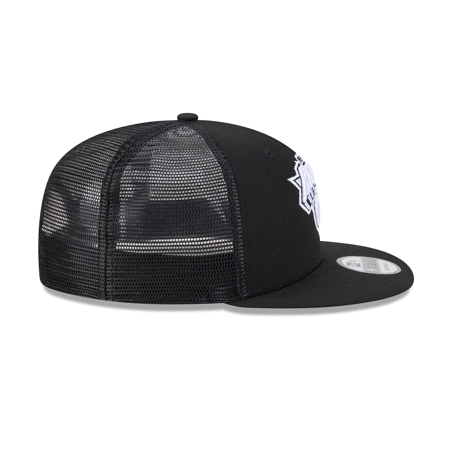 New Era Knicks Black/White Logo Trucker 950 Snapback
