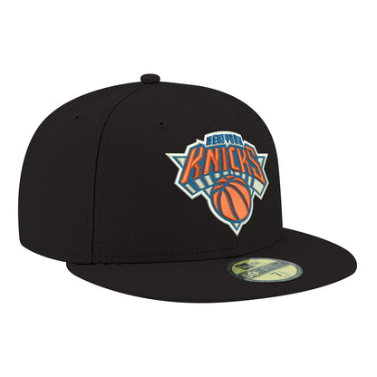 New Era Knicks Black 59Fifty Fitted In Black - Front Right View