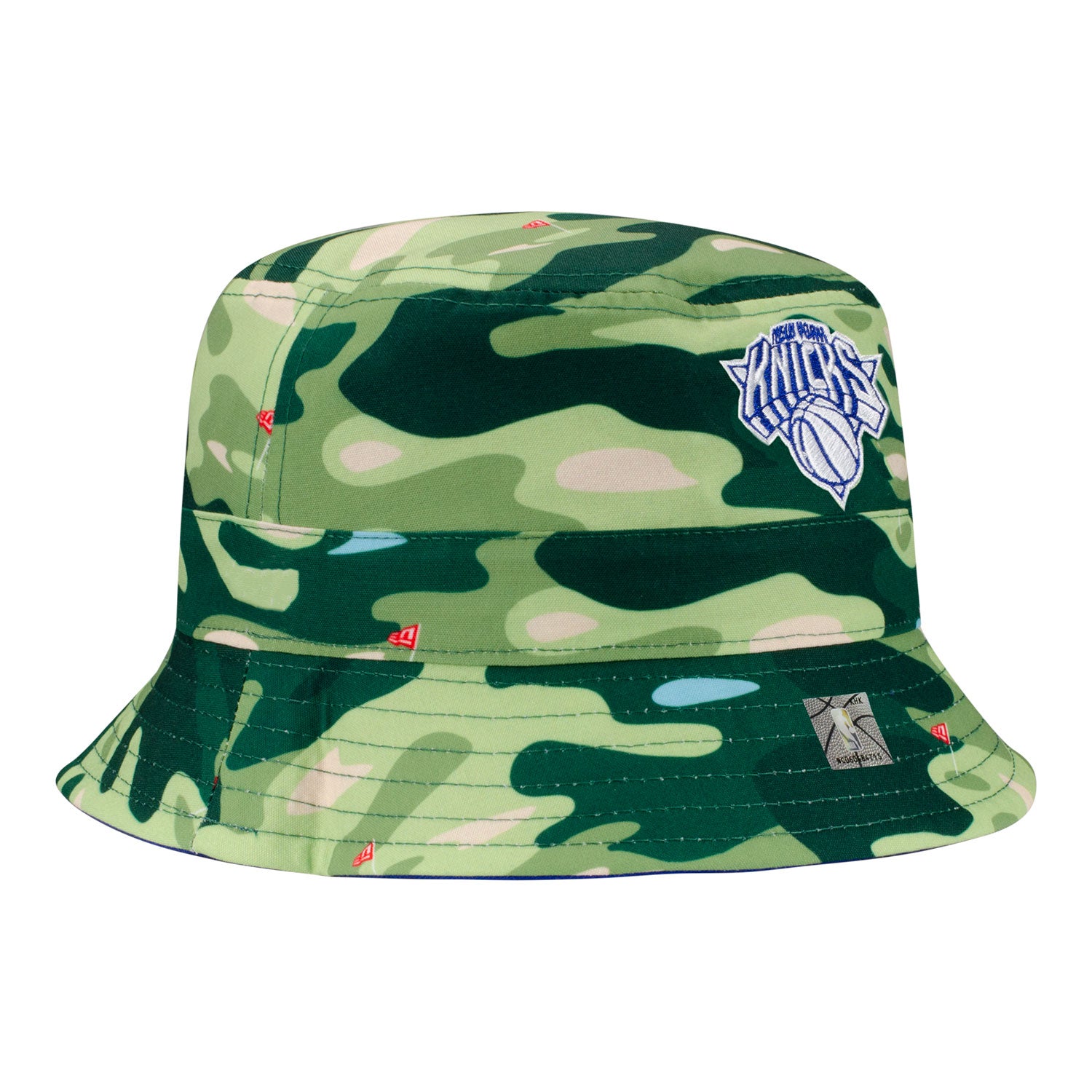 New Era Knicks Golf Print Reversible Bucket Hat - In Green - Reversible Angled Right View