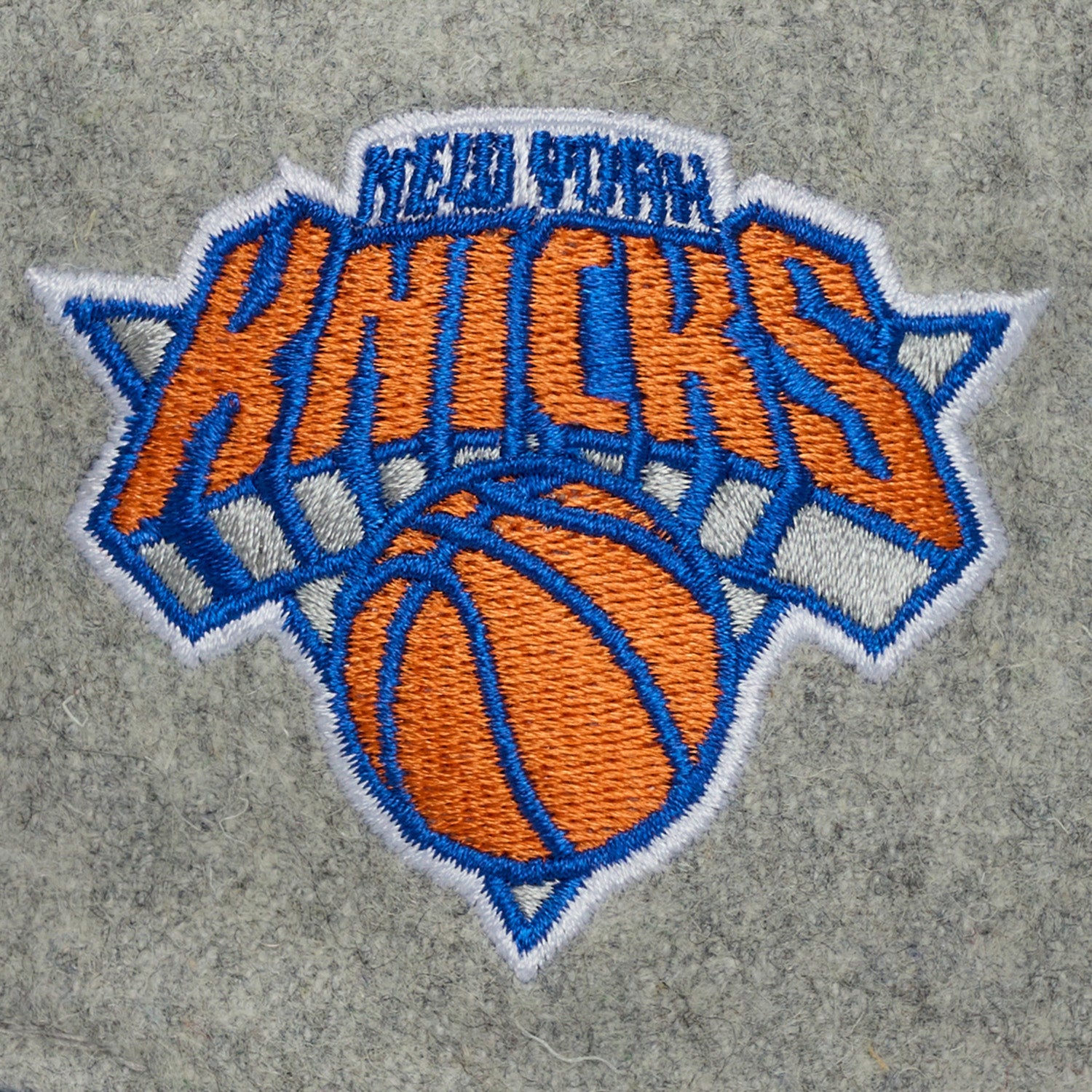 Mitchell & Ness Knicks Tailsweep Pro Snapback - Patch View