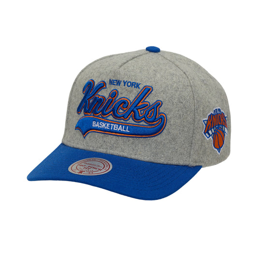 Mitchell & Ness Knicks Tailsweep Pro Snapback - Front View