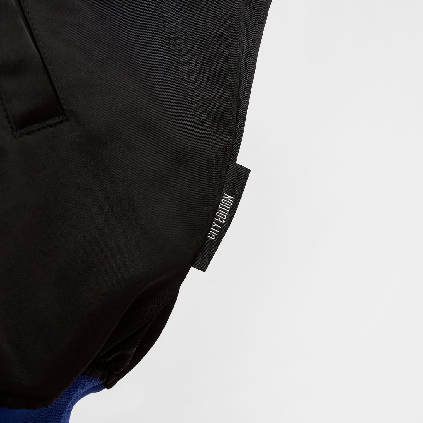 Nike Knicks City Edition 2025-26 Jacket - Tag View