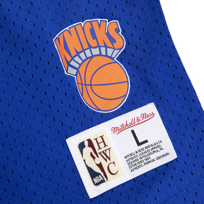 Mitchell & Ness Knicks 1996 Ewing Mesh Short Sleeve Hood - Detail View