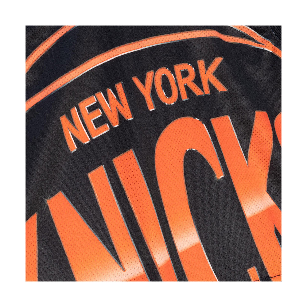 Women's Mitchell & Ness Knicks Big Face 4.0 Crop Tank In Black & Orange - Zoom View On Front Graphic
