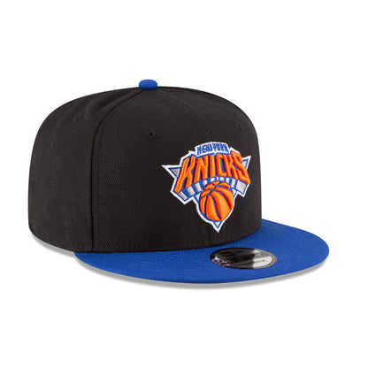 New Era Knicks Two-Tone 9Fifty Snapback Hat in Black - Front Right View