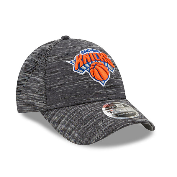New Era Knicks 9FORTY Tech Adjustable Hat in Grey - Front Right View