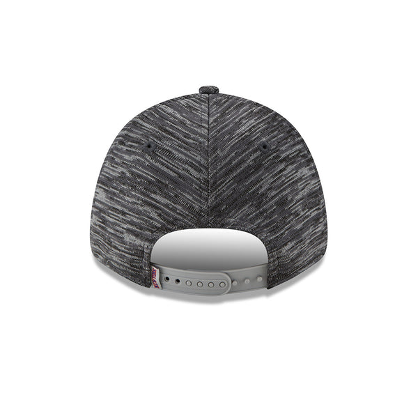 New Era Knicks 9FORTY Tech Adjustable Hat in Grey - Back View