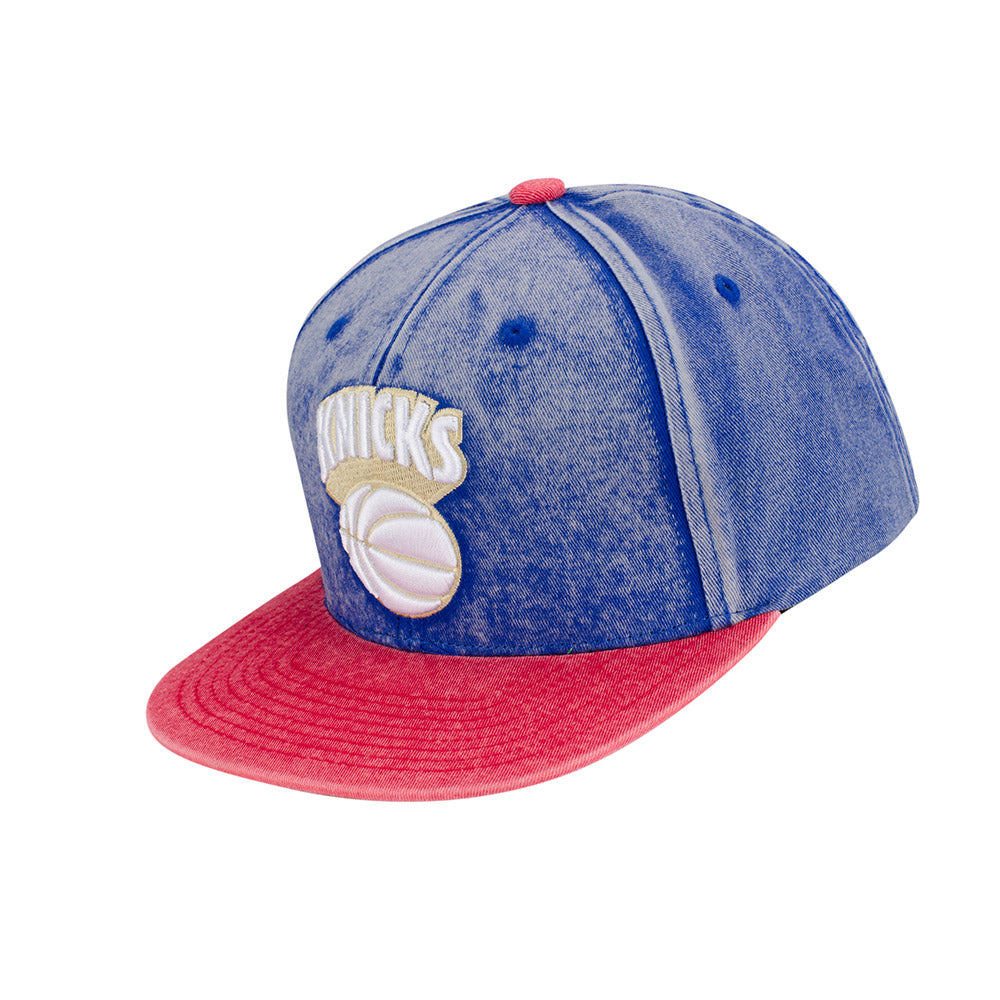 Mitchell & Ness Knicks Royal Snow Wash Natural Fitted Hat