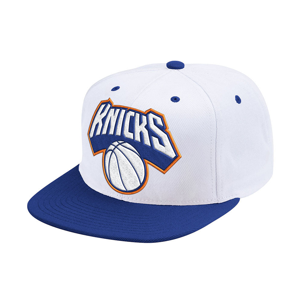 Mitchell & Ness Knicks XL Pop Team Snapback Hat in White - Left View