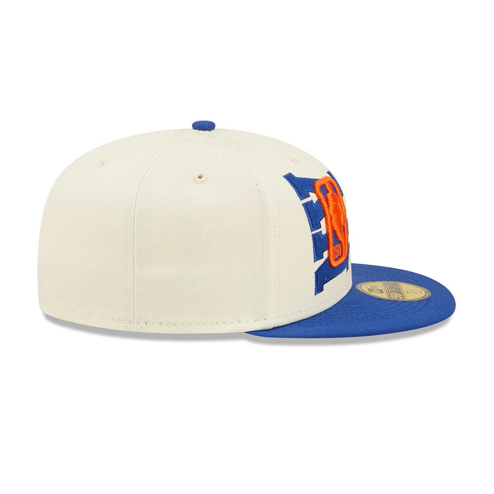 New Era Knicks 2022 Draft 5950 On Stage Fitted Hat In White, Orange & Blue - Right View