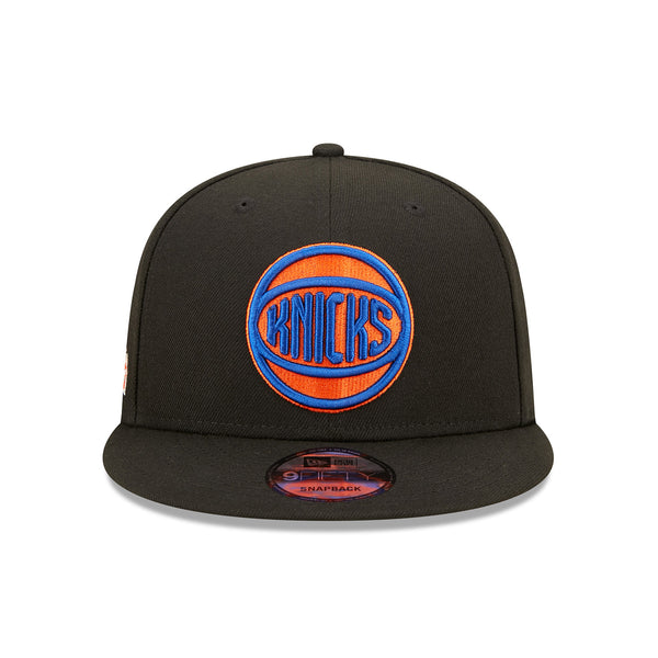 New Era Knicks City Edition 22-23 Alt Snapback Hat In Black, Orange & Blue - Front View
