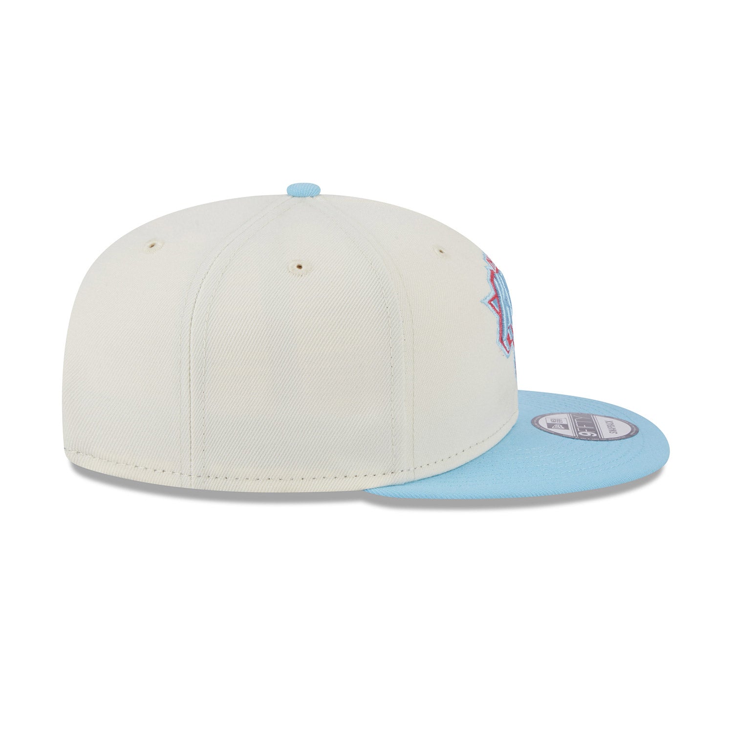 New Era Knicks Colorpack Two Tone Snapback Chrome/Light Blue Hat In White & Blue - Right Side View