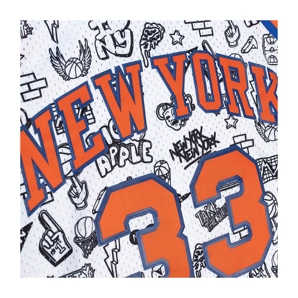 Mitchell & Ness Knicks Doodle Patrick Ewing #33 Swingman Jersey In White - Zoom View On Front Graphic
